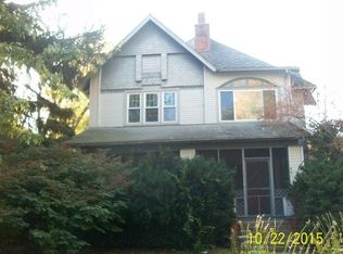 405 S 5th St, Hoopeston, IL 60942