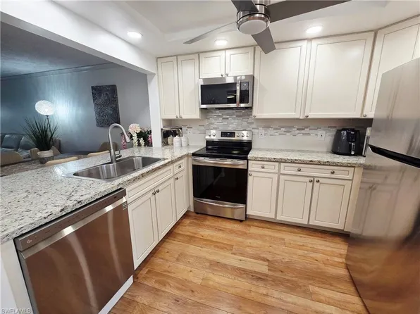 1086 Forest Lakes DR #9207, NAPLES, FL 34105