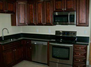 33 Fairhaven Rd, Worcester, MA 01606