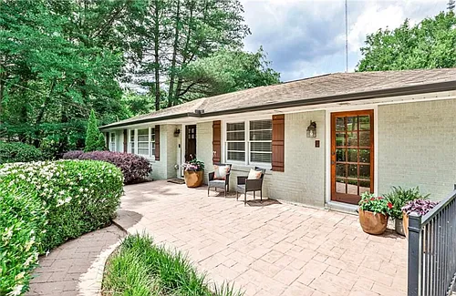 1792 Noble Dr NE Photo 1