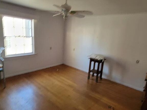 4th image of 819 McCormick Blvd