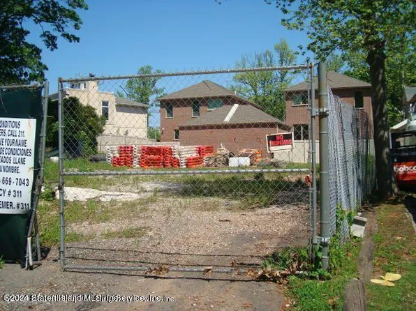 25 Inez St, Staten Island, NY 10309