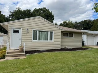 208 Desoto Ave, Waterloo, IA 50701