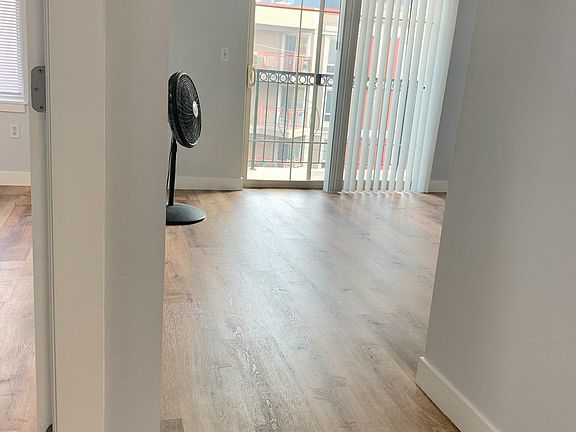 3rd image of 700 E Denny Way Unit 506