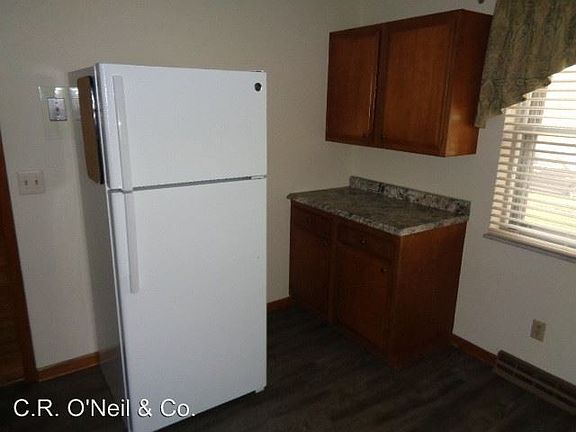 3rd image of 1304 Pegwood Ct