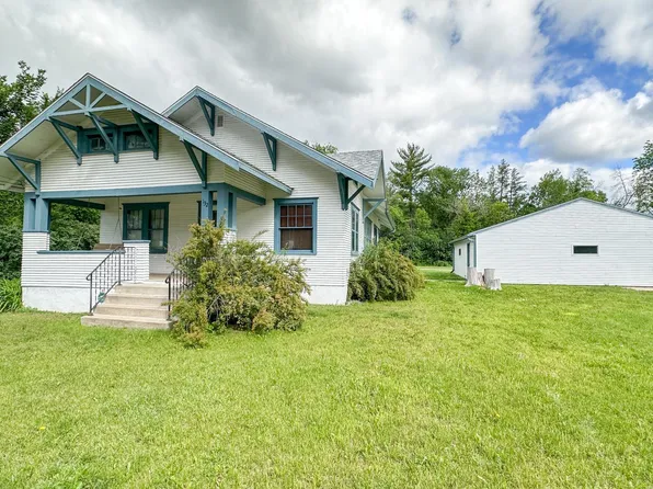 132 1st St W, Rockville, MN 56369