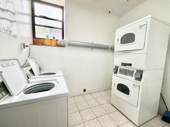 714 Seneca Avenue image 9 of 9