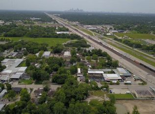 11210 E Hardy Rd, Houston, TX 77093