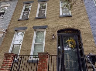 102 15th St SE #1, Washington, DC 20003