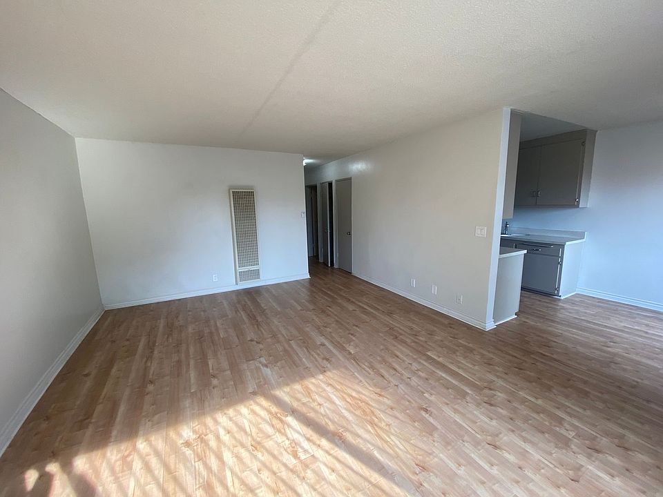 1st image of 2821 Colorado Ave APT 3