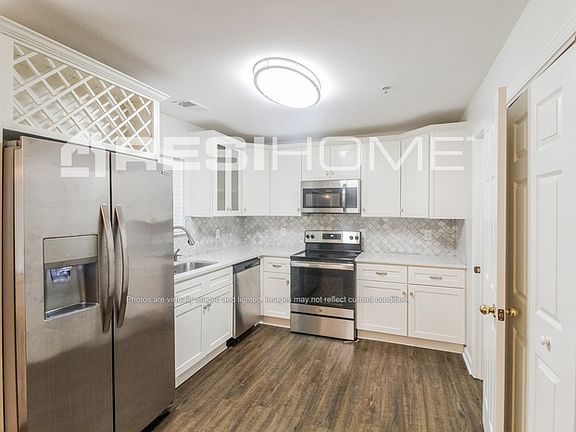 2nd image of 211 Coral Cir