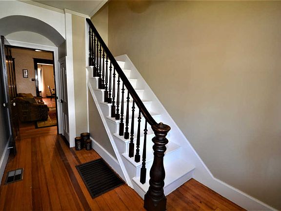 2nd image of 4820 Ferret St