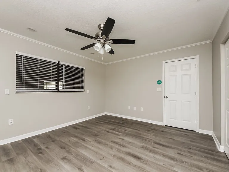 619 Heraldo Ct — Photo 9