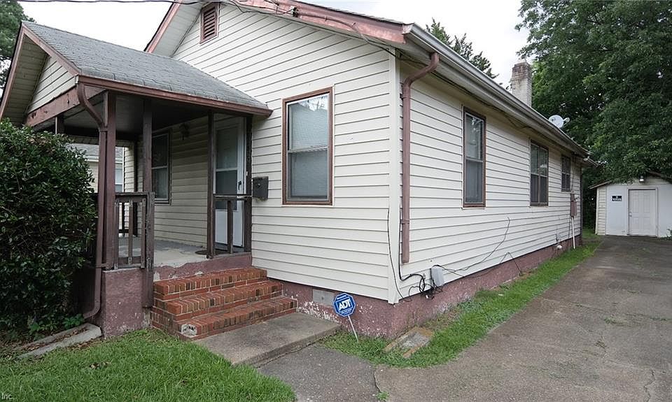 1st image of 2822 Ballentine Blvd