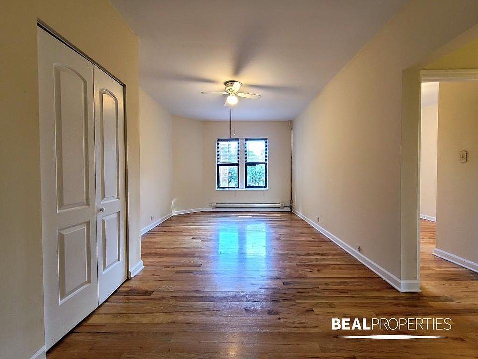 1st image of 3724 N Pine Grove Ave #S4