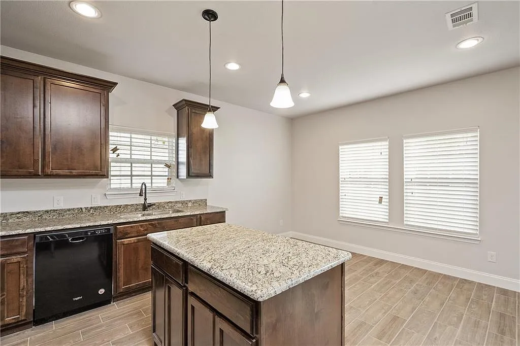 1122 Oneal Street; Greenville, Tx 75401_Dnl_For Sale Okr - 1 — Photo 4