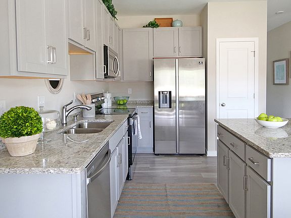 5th image of 5400 Bradenton Dr #8HPGZ8