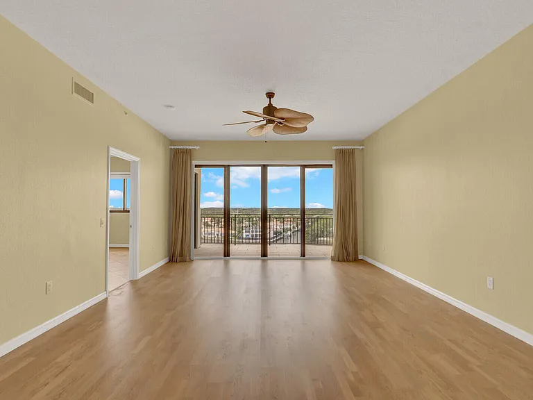370 Golfview Rd #901 — Photo 9