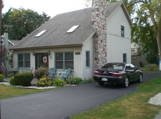 2509 Island Park Dr, Manitou Beach, MI 49253