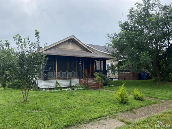3301 Saint Marys Ave, Hannibal, MO 63401