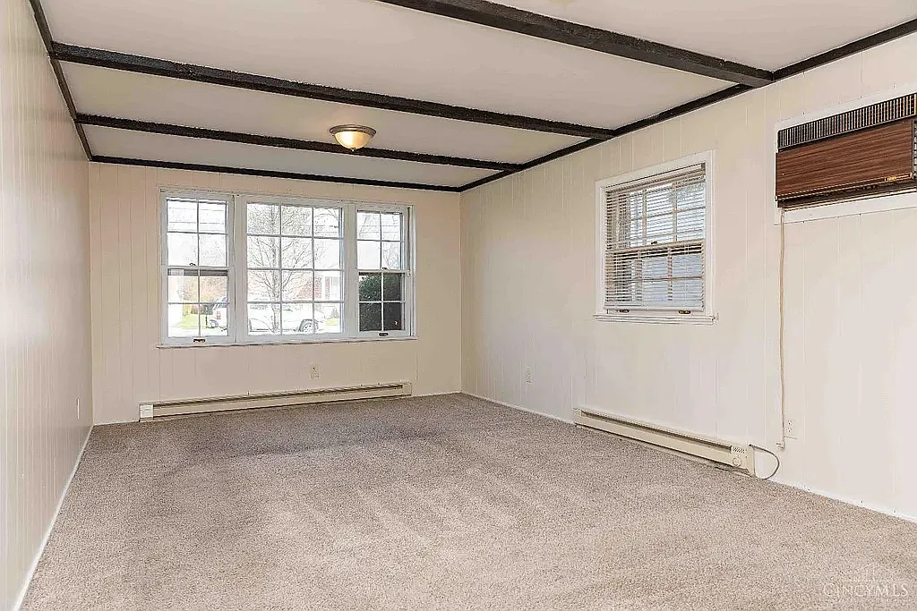 3 bed, 1848 sqft, $1,800 — Photo 1