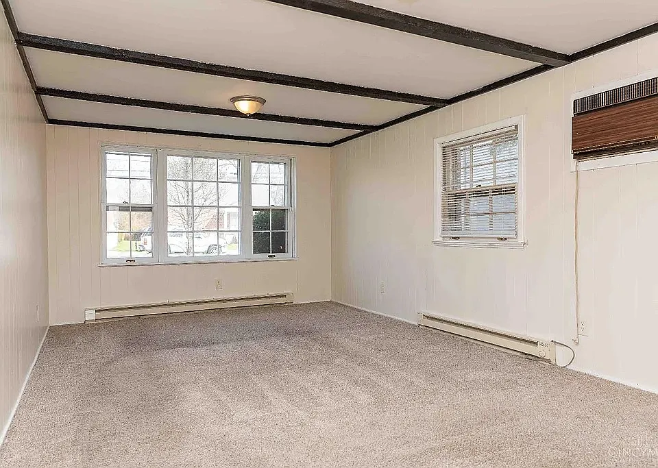 4431 Cloverhill Ter