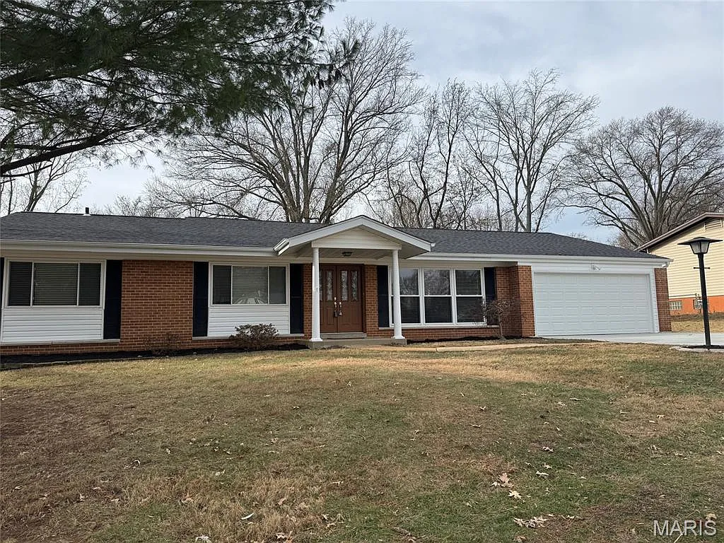 701 Fernview Dr photo 1