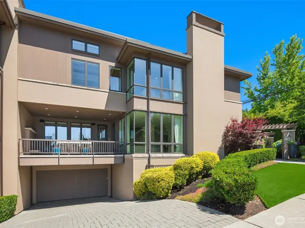 10132 NE 59th Street #C, Kirkland, WA 98033