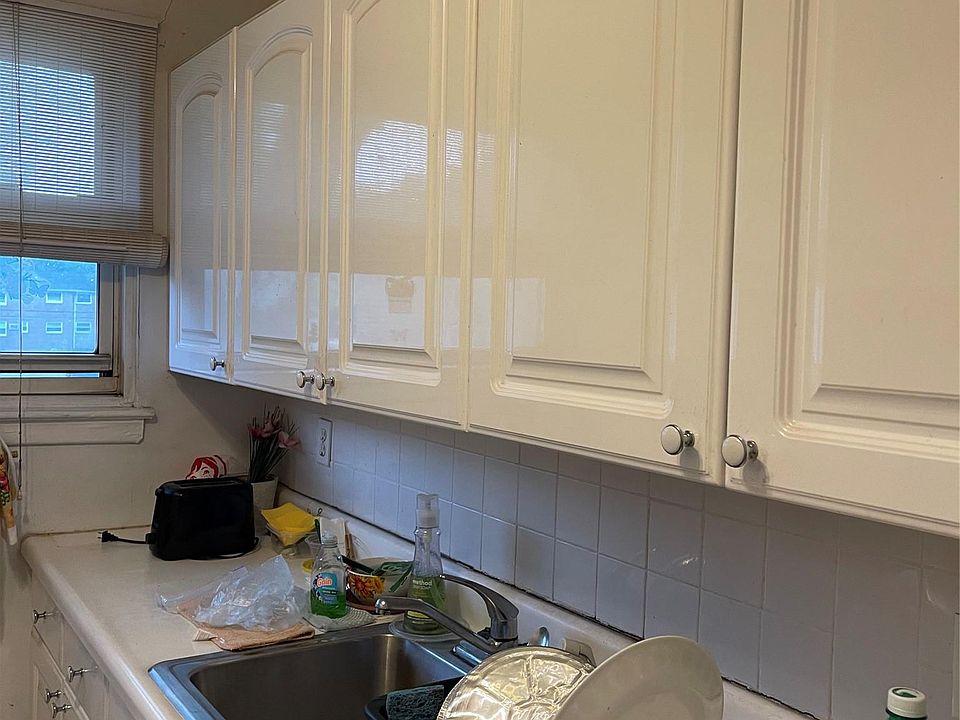 81-14 Langdale Street #249B, New Hyde Park, NY 11040 | MLS