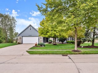 1303 Timberlake Trl, Fort Wayne, IN 46804