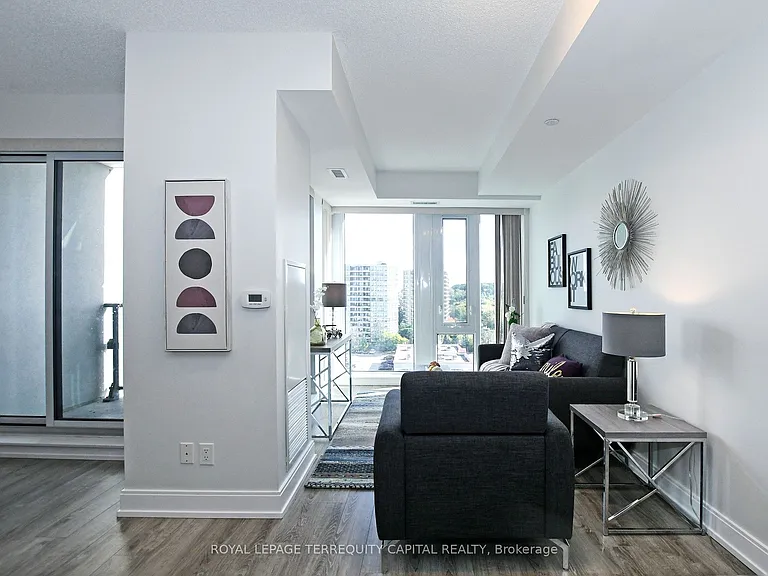 9608 Yonge St #1011 — Photo 9