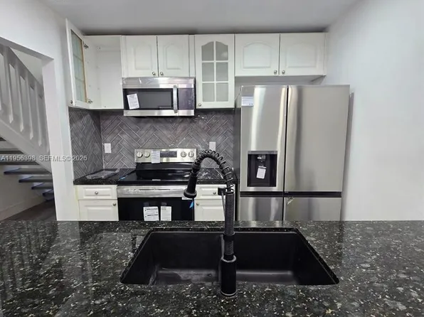 1120 Parkside Green Dr APT C, Greenacres, FL 33415