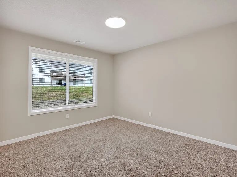 Lexington Park Townhome Rentals — Photo 28