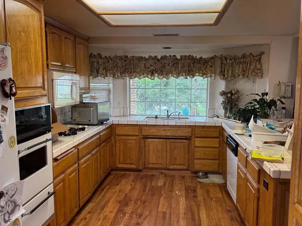 21604 Diane Ct, Tehachapi, CA 93561