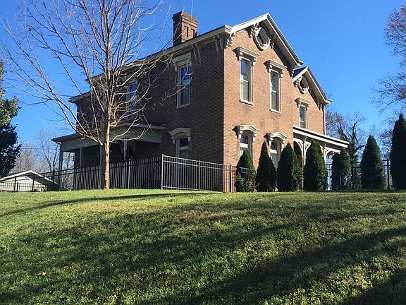 4th image of 28 Johnson Ave