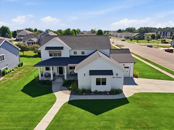 300 N Bergamont Blvd, Oregon, WI 53575