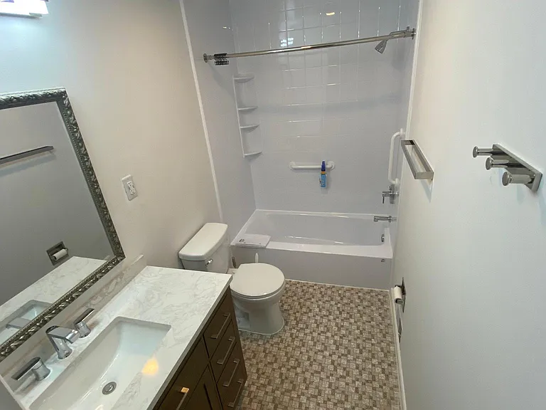 8333 Elm Rd #B — Photo 3