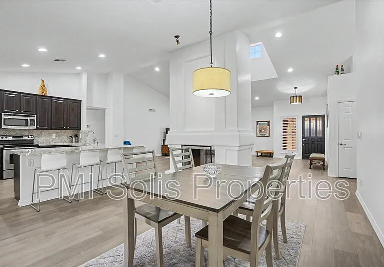 10198 E San Salvador Dr — Photo 7