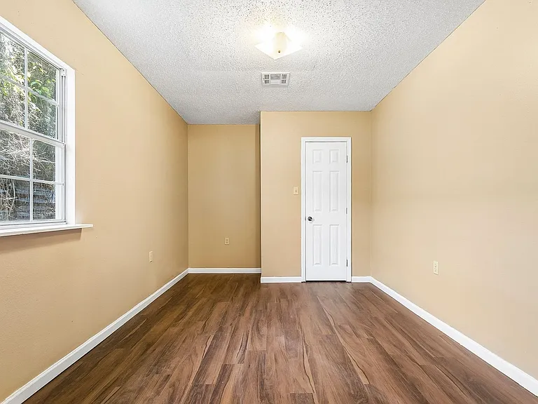 2152 Abundance St — Photo 6