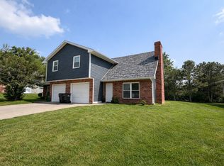 1916 Mirtle Grove Ct, Columbia, MO 65201