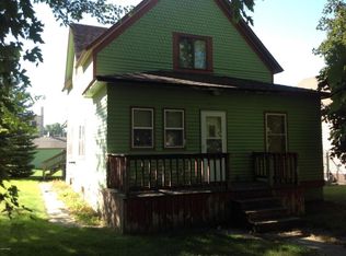 112 Pioneer Ave, Hayti, SD 57241
