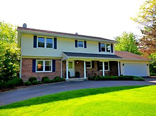 5N759 Ironwood Ct, St Charles, IL 60175