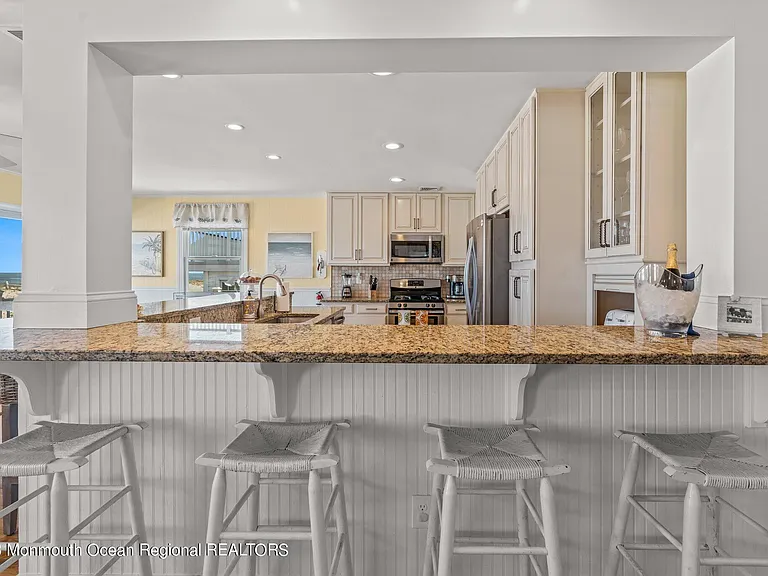 1404 Oceanfront #UPPER — Photo 25