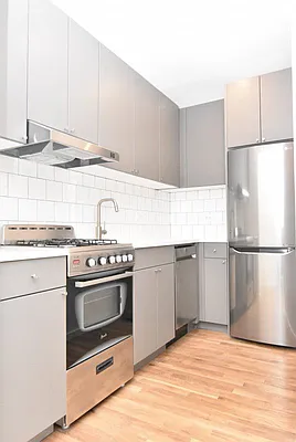 Rented by Bohemia Realty Group | media 15