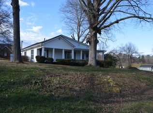 3915 Mark Lake Rd, Cumming, GA 30028