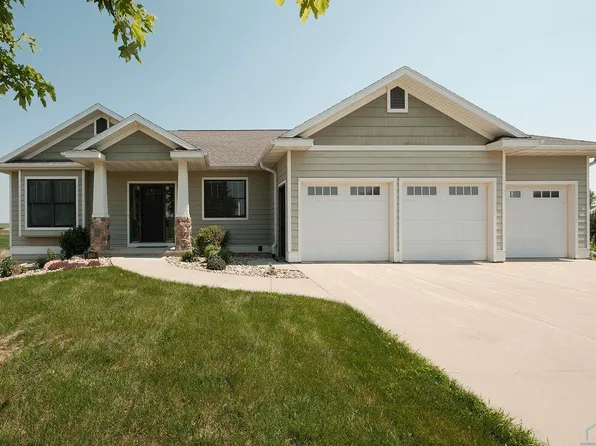 103 Andrews Ct, Alton, IA 51003