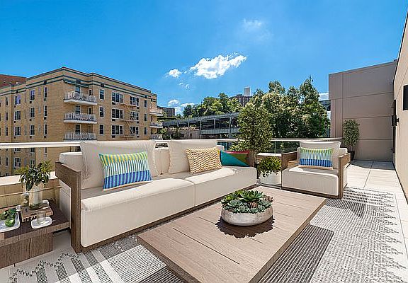 3rd image of 2395 Palisade Ave