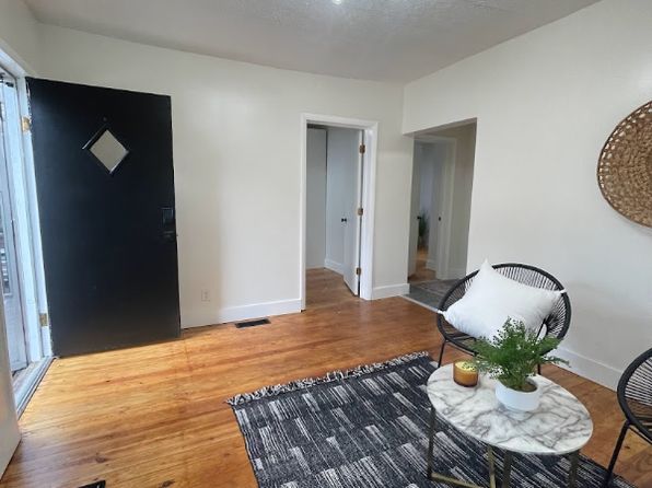 109 W Maple St #5