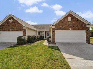 328 Garnet Ct, Fort Mill, SC 29708