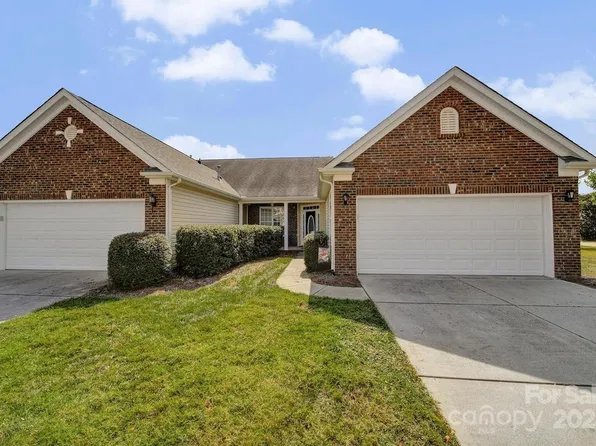 328 Garnet Ct, Fort Mill, SC 29708